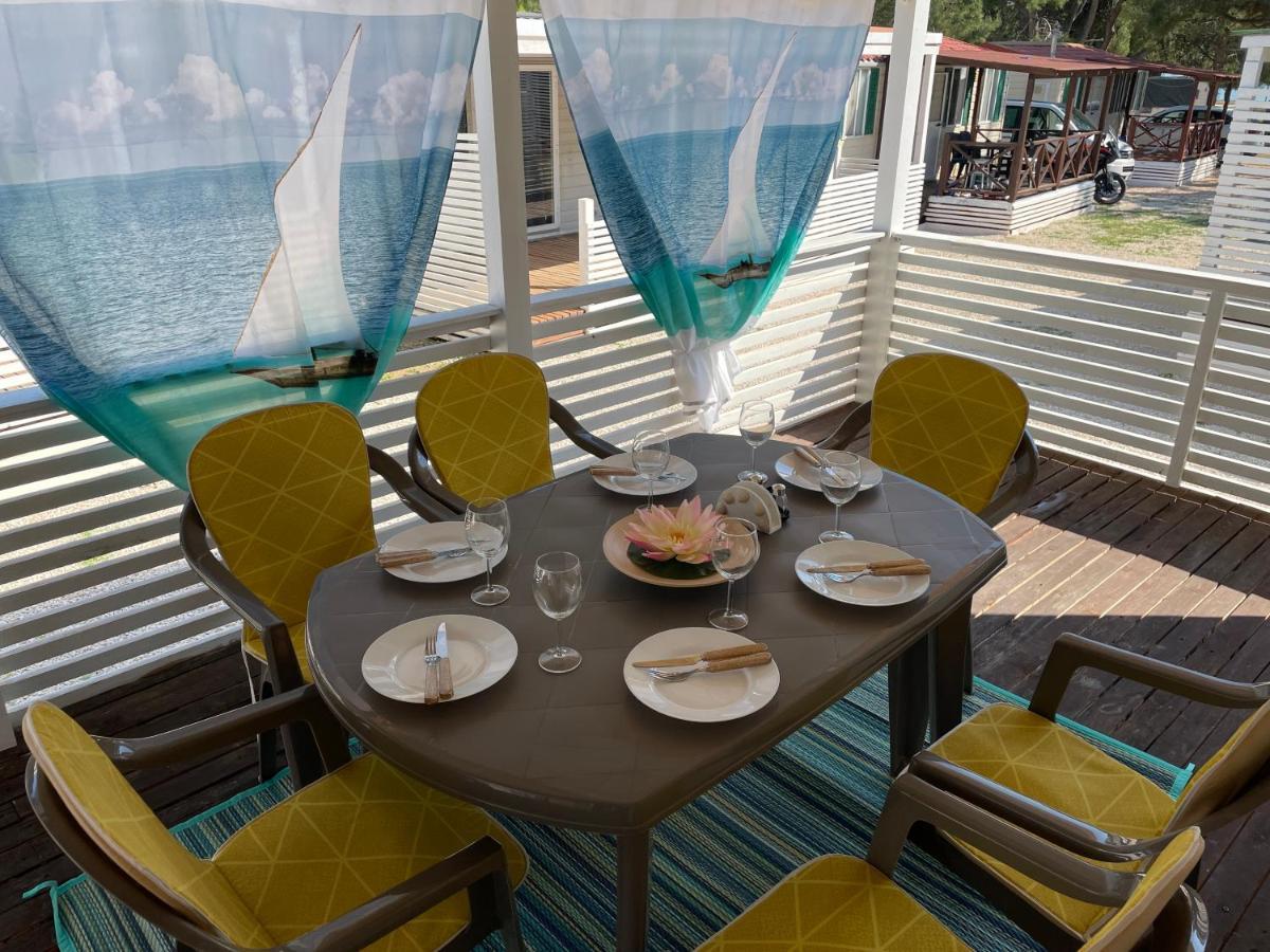 Dalmacia Mobile Homes And Caravans At The Beach Privlaka  Exterior photo