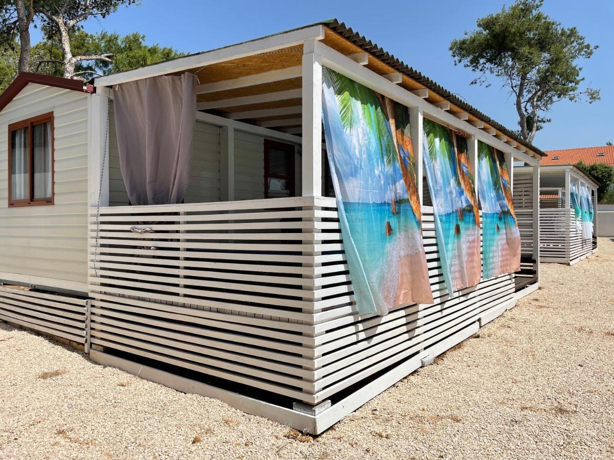 Dalmacia Mobile Homes And Caravans At The Beach Privlaka  Exterior photo