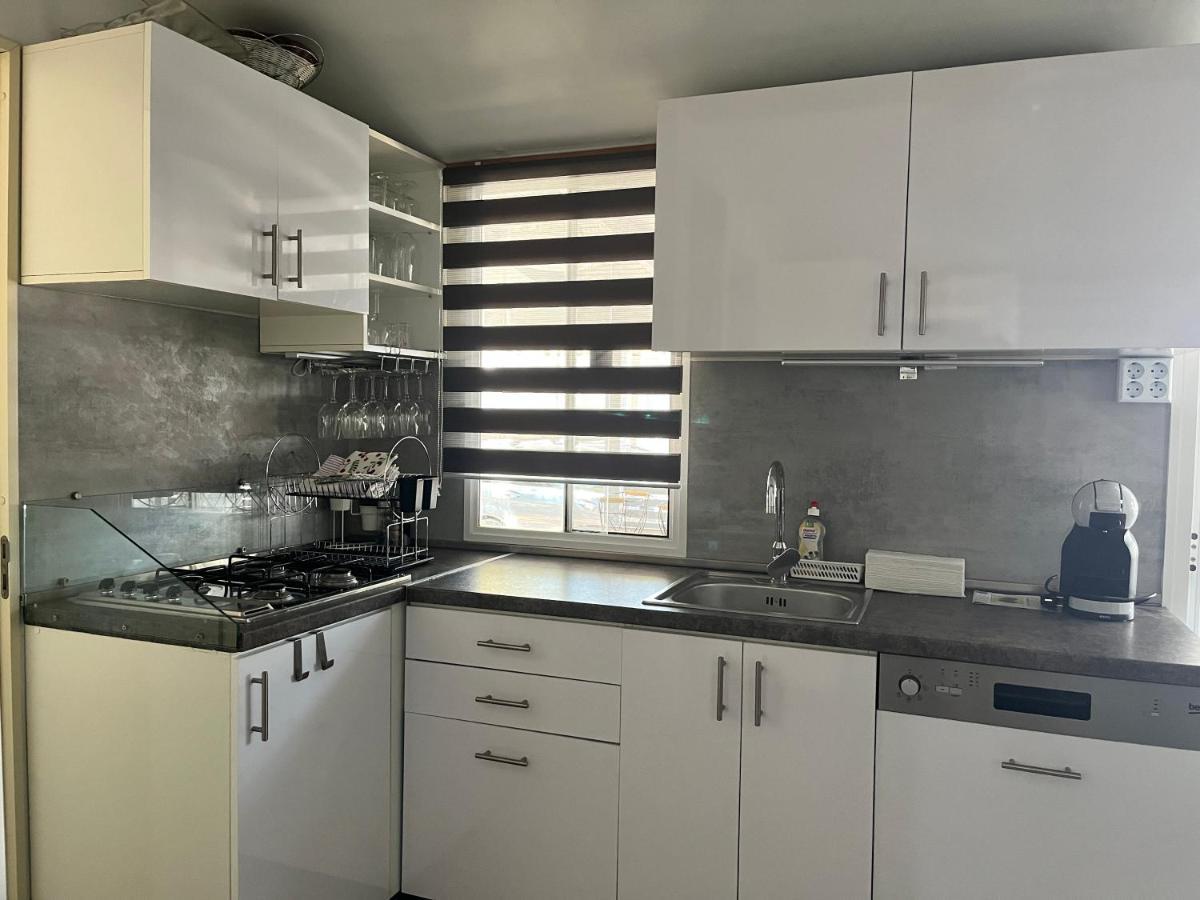 Dalmacia Mobile Homes And Caravans At The Beach Privlaka  Exterior photo