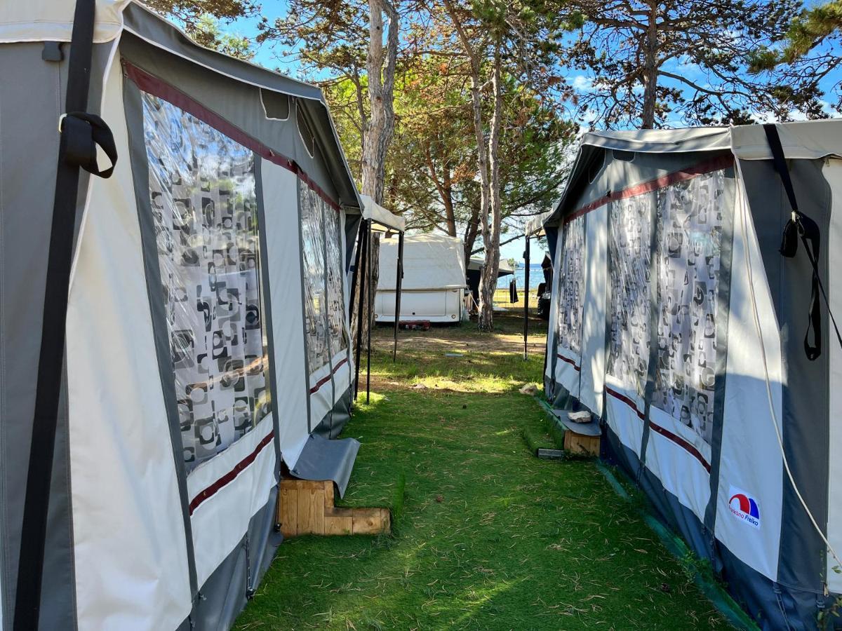Dalmacia Mobile Homes And Caravans At The Beach Privlaka  Exterior photo