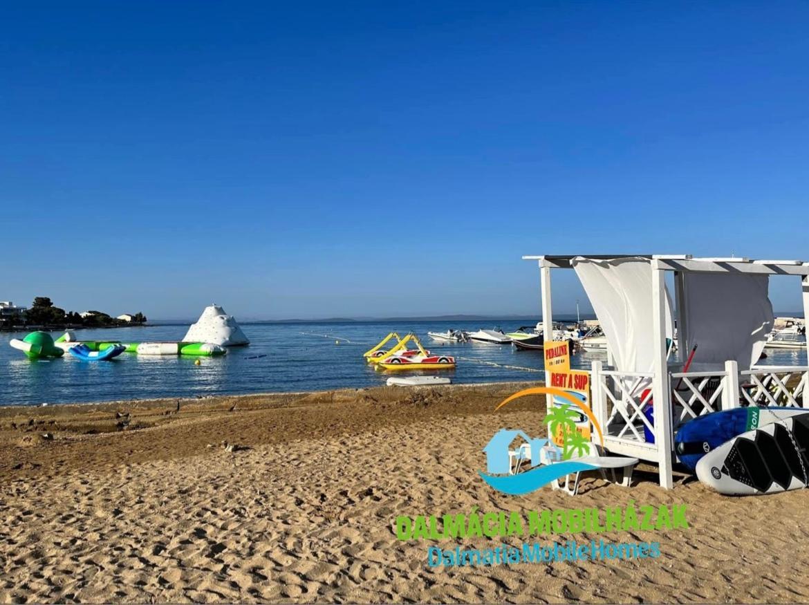 Dalmacia Mobile Homes And Caravans At The Beach Privlaka  Exterior photo
